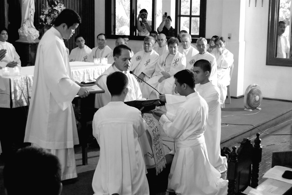 Vow-Day-1024x685 Philippine Jesuit Aid Association